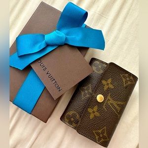 Louis Vuitton Monogram Card Holder